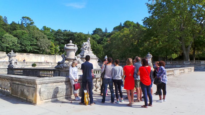 Visitez en famille les magnifiques Jardins de la Fontaine à Nîmes.