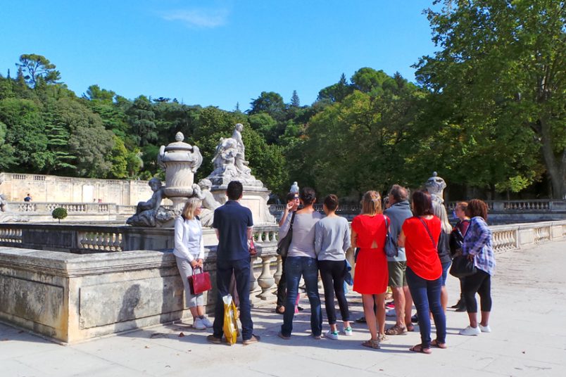 Visitez en famille les magnifiques Jardins de la Fontaine à Nîmes.